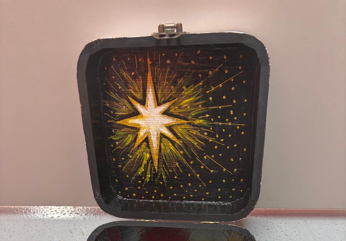 Caja Navideña — Vista Interior Superior